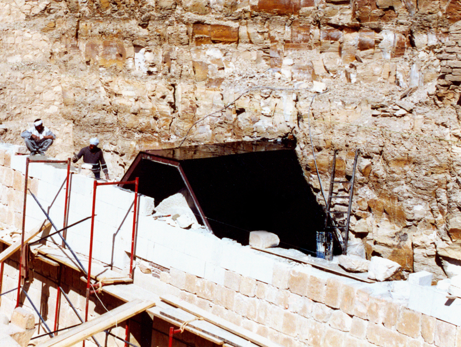 Górna Kaplica Anubisa - realizacja projektu. Fot. T. Kaczor